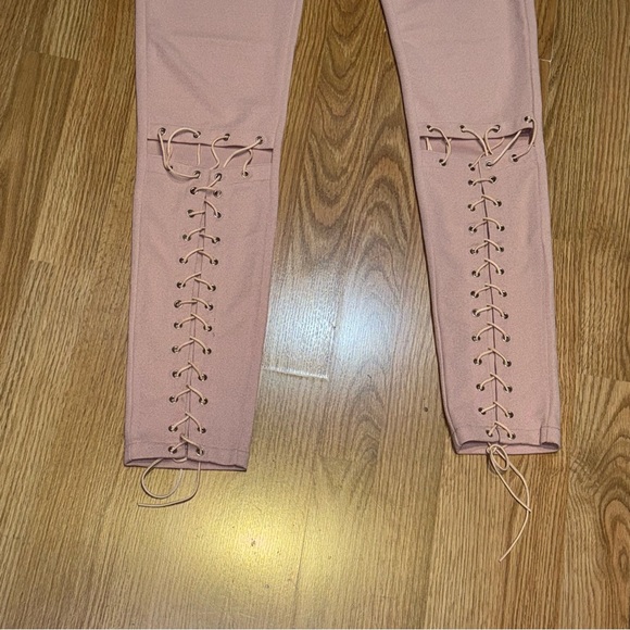 All tied up leggings - Picture 2 of 6